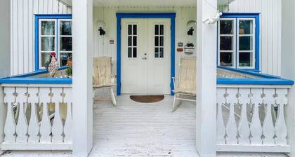 Beautiful home in Gunnarsbytorp with sauna