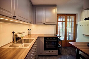 Four, plaque de cuisson, lave-vaisselle