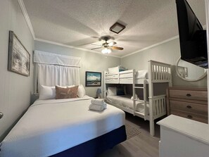 2 bedrooms, free WiFi, bed sheets