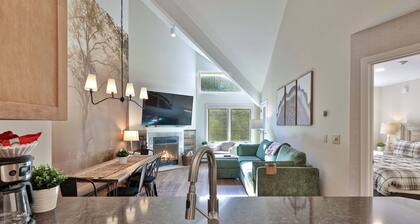 Trailside Loft at Pico | Ski-In/Out Condo w/ Loft + 2BR | Steps to Lift