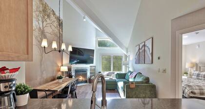 Trailside Loft at Pico | Ski-In/Out Condo w/ Loft + 2BR | Steps to Lift