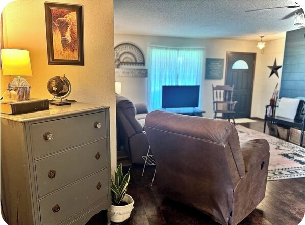 スマートテレビ、書庫