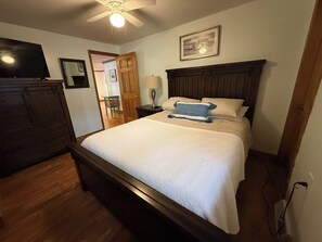 3 Schlafzimmer, Bügeleisen/Bügelbrett, WLAN, Bettwäsche