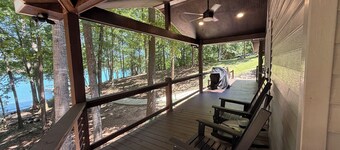 Lake Hartwell, Deep Water, 20min from Clemson, Two Story Dock, Fire Pit