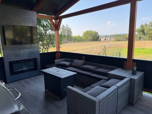 Fabulous 5-bedroom house with AC in charming Missoula