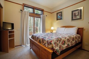 4 bedrooms, free WiFi, bed sheets