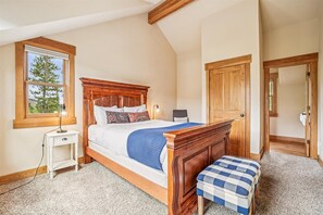 4 bedrooms, free WiFi, bed sheets