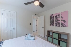 2 bedrooms, iron/ironing board, free WiFi, bed sheets