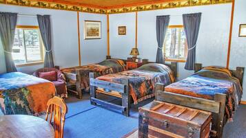 5 bedrooms, bed sheets