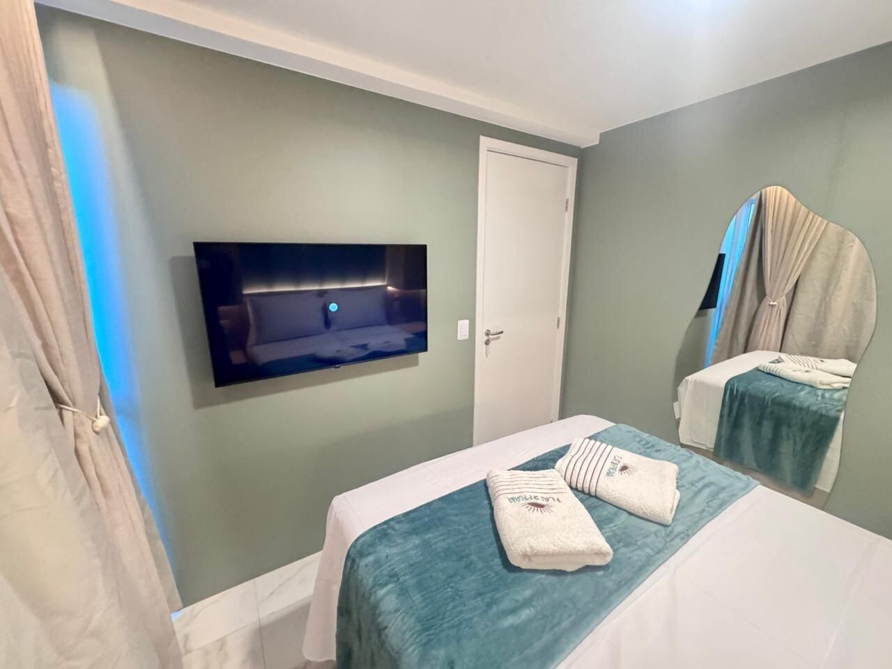 Appartamento Deluxe | Una scrivania, Wi-Fi gratuito