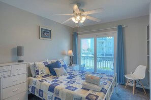 4 bedrooms, free WiFi, bed sheets