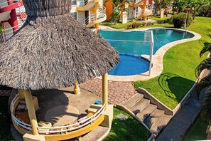 Pool - Flamingos 35 - Depto. Vacation Rental. 5 minutes from Ixtapa's hotel zone. (Ixtapa Zihuatanejo)