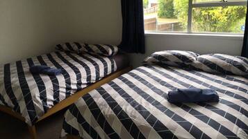 3 bedrooms, iron/ironing board, free WiFi, bed sheets