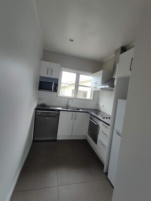 Fridge, microwave, oven, stovetop - 7 Beds including 4 Double Beds, 1 Single Bed, 2 Double Sofa Beds, 8 Renton Road, Mt Albert, Auckland (Auckland)