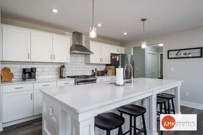 House | 4 bedrooms, Internet