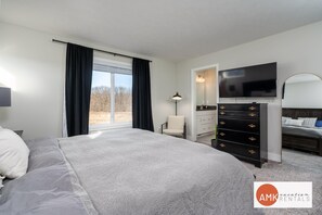 Hus | 4 soverom, skrivebord og internett