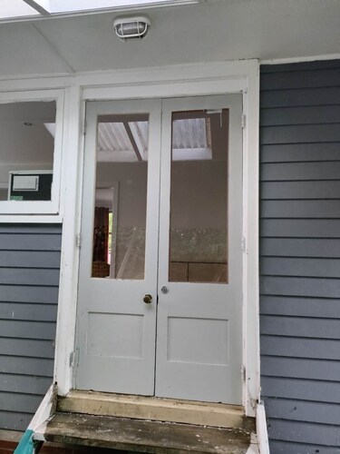 3-Bedroom House - 30 Laurel St