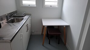 Microwave, toaster