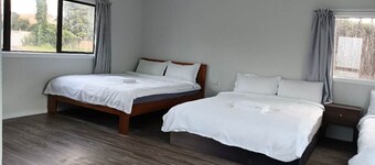 4 double and 2 Sofa Beds chalet