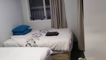 3 bedrooms, free WiFi, bed sheets