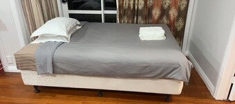 3 bedroom House, 12 Plyllis st