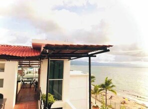 Property grounds - Boutique Oceanfront Living, Poolside Paradise in Puerto Vallarta (Puerto Vallarta)