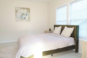 4 chambres, fer et planche à repasser, Wi-Fi, draps fournis