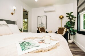 4 bedrooms, travel crib, free WiFi, bed sheets