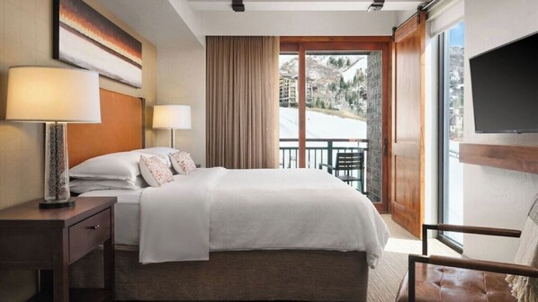 2 bedrooms, iron/ironing board, internet, bed sheets
