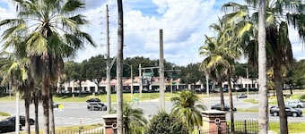 Charming 1-bedroom apartment in wonderful Orlando close to Universal studios