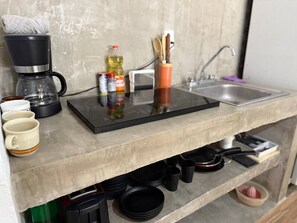 Fridge, microwave, stovetop, coffee/tea maker