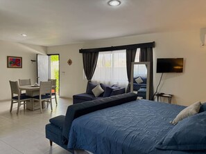 1 bedroom, desk, iron/ironing board, WiFi