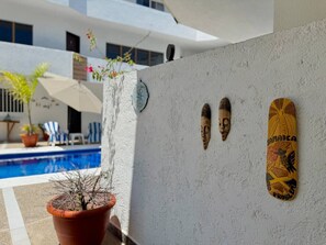 حمام سباحة