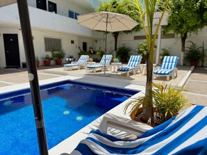 Pool - Lodging Near the Beach and Tourist Area (Mazatlan)