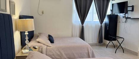 1 bedroom, desk, WiFi, bed sheets