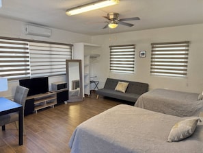 1 bedroom, desk, WiFi, bed sheets