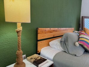 1 habitación, escritorio, wifi y ropa de cama 