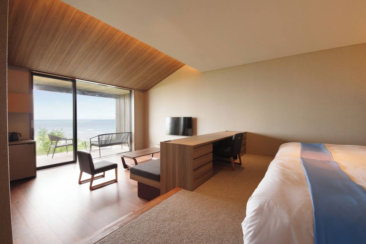 Luxury Suite, Terrace, Ocean View | Balcony view