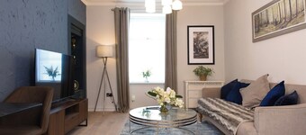 Cosy 1-Bedroom Flat, Walk to Beaches