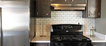 El Chuco Home W/ Pool, Pool Table,15 min Downtown