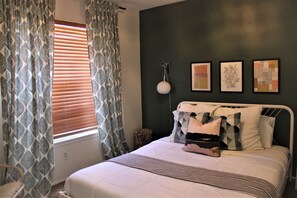 House - El Chuco Home W/ Pool, Pool Table,15 min Downtown (El Paso)