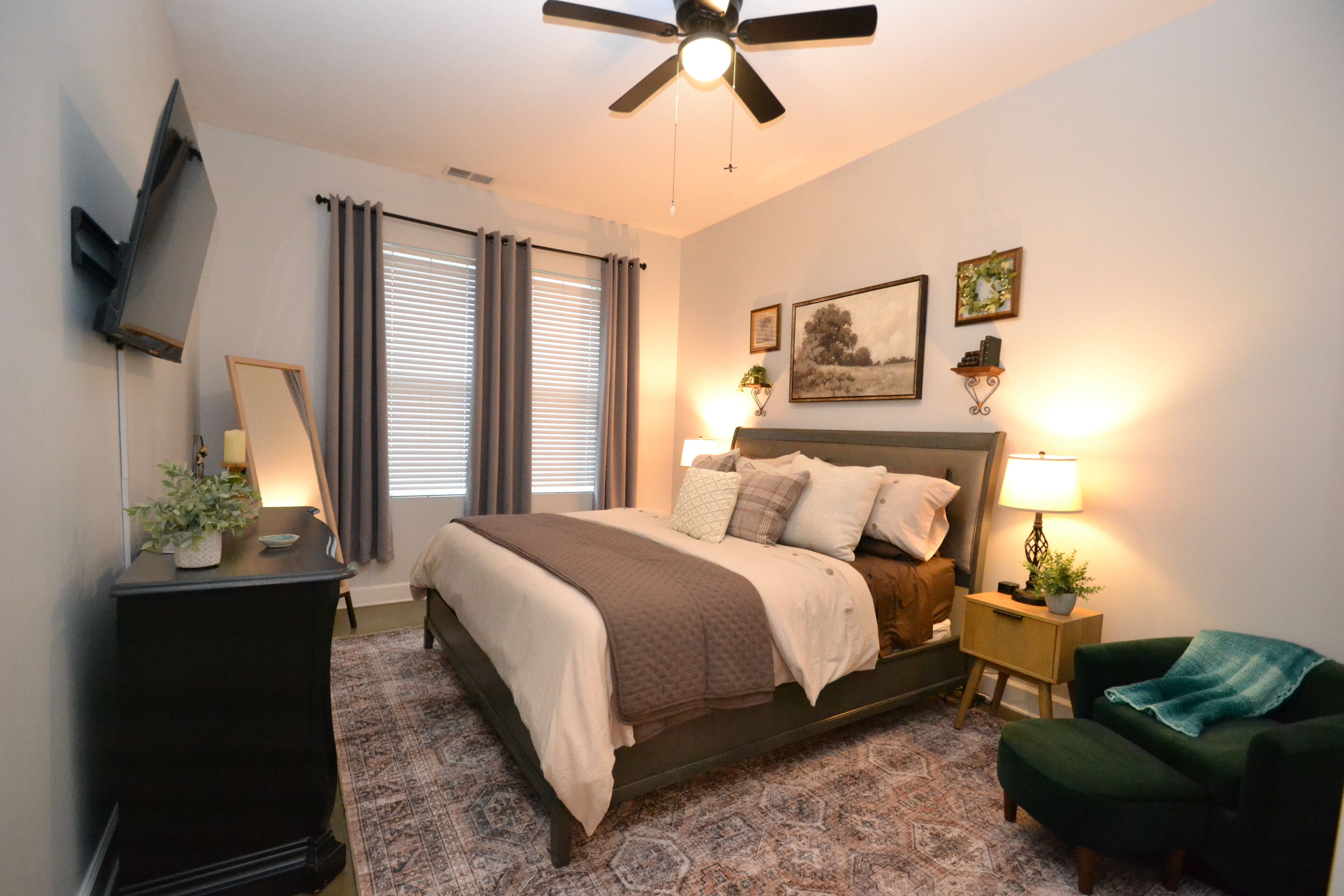 1 bedroom, desk, free WiFi, bed sheets