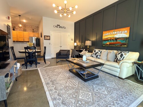 Stylish Southside Chattanooga Condo - Walk to Restaurants, Bars, & Live Music