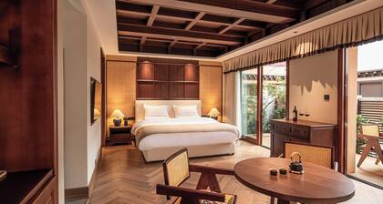 La Danse Sacree Hotel