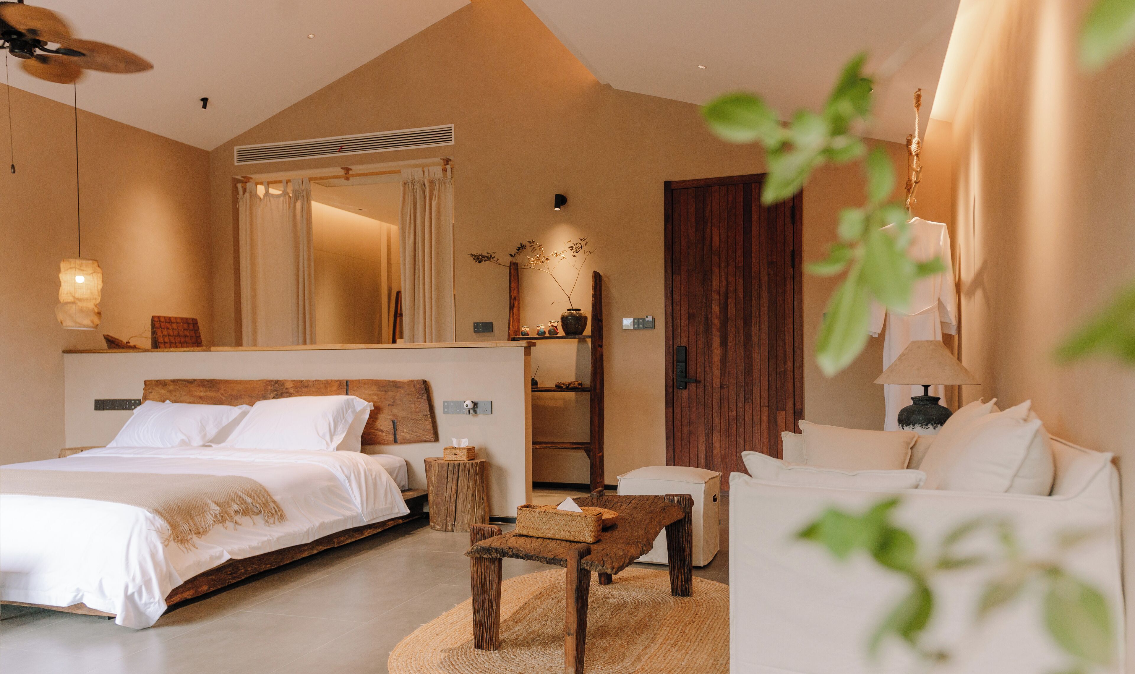 Premium bedding, minibar, desk, laptop workspace