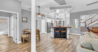 Cozy Bastrop Stay • Pool • Near Parks & Downtown