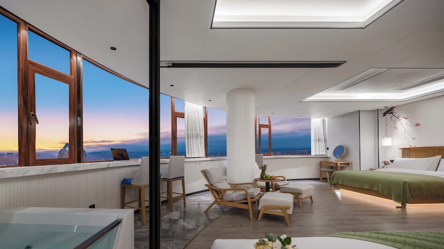 Bohan Shenhua Riverside Resort Hotel