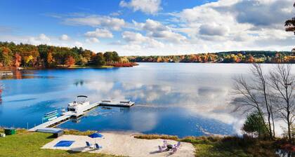 2 Lake Cabins Pool+hottub Game Room 23acs