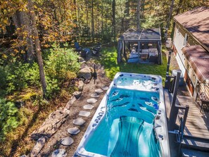 Apartment | 6 bedrooms - 2 Lake Cabins Pool+hottub Game Room 23acs (Highland Lake)