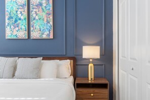 1 soverom, skrivebord, strykejern/-brett og wi-fi